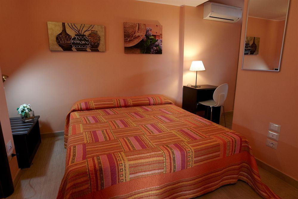 B&B Il Girasole Капо-д'Орландо Экстерьер фото